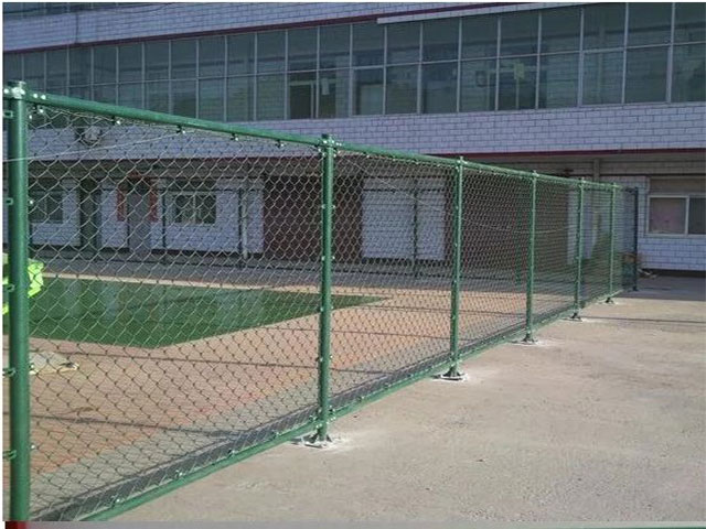 學校<a href=http://www.yiliao123.com target=_blank class=infotextkey>護欄網</a>