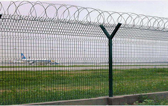 機(jī)場(chǎng)<a href=http://www.yiliao123.com target=_blank class=infotextkey>圍欄</a>