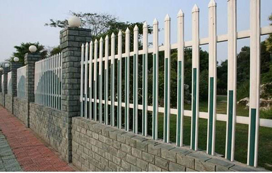 圍墻<a href=http://www.yiliao123.com target=_blank class=infotextkey>護(hù)欄</a>價(jià)格