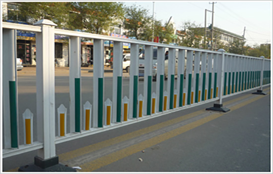 鋅鋼道路<a href=http://www.yiliao123.com target=_blank class=infotextkey>護欄</a>
