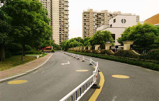 小區(qū)<a href=http://www.yiliao123.com target=_blank class=infotextkey><a href=http://www.yiliao123.com target=_blank class=infotextkey>圍欄</a>網(wǎng)</a>