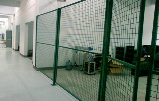 車間隔離<a href=http://www.yiliao123.com target=_blank class=infotextkey><a href=http://www.yiliao123.com target=_blank class=infotextkey>護(hù)欄</a>網(wǎng)</a>